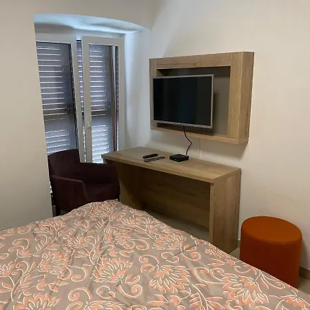 Sanela Appartement *