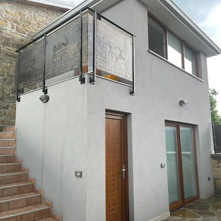 Sanela Apartment *